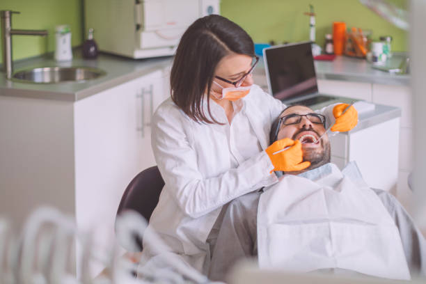 Best Emergency Tooth Extraction in Inglenook, CT